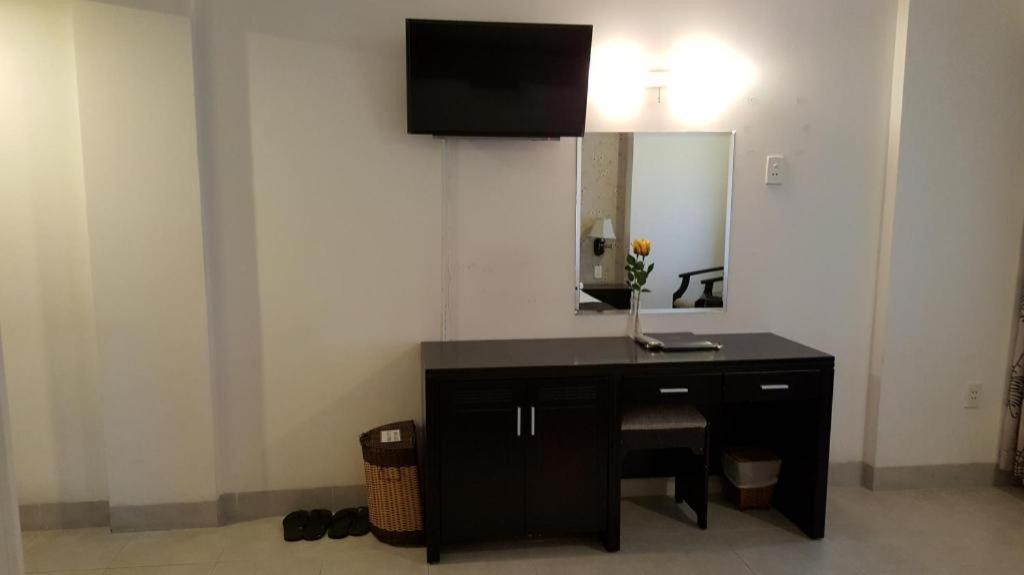Hoang Vinh Hotel Thành Pho Ho Chí Minh Esterno foto