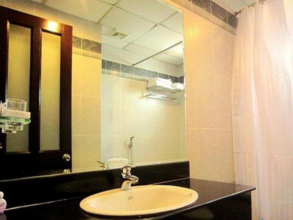 Hoang Vinh Hotel Thành Pho Ho Chí Minh Esterno foto