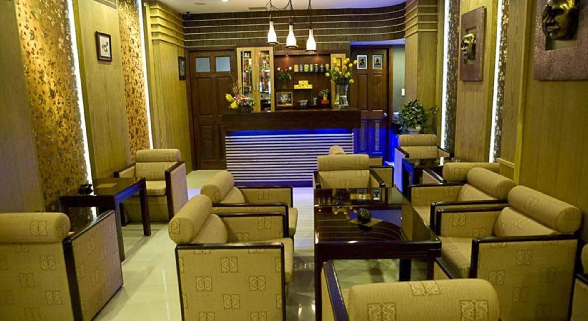 Hoang Vinh Hotel Thành Pho Ho Chí Minh Esterno foto