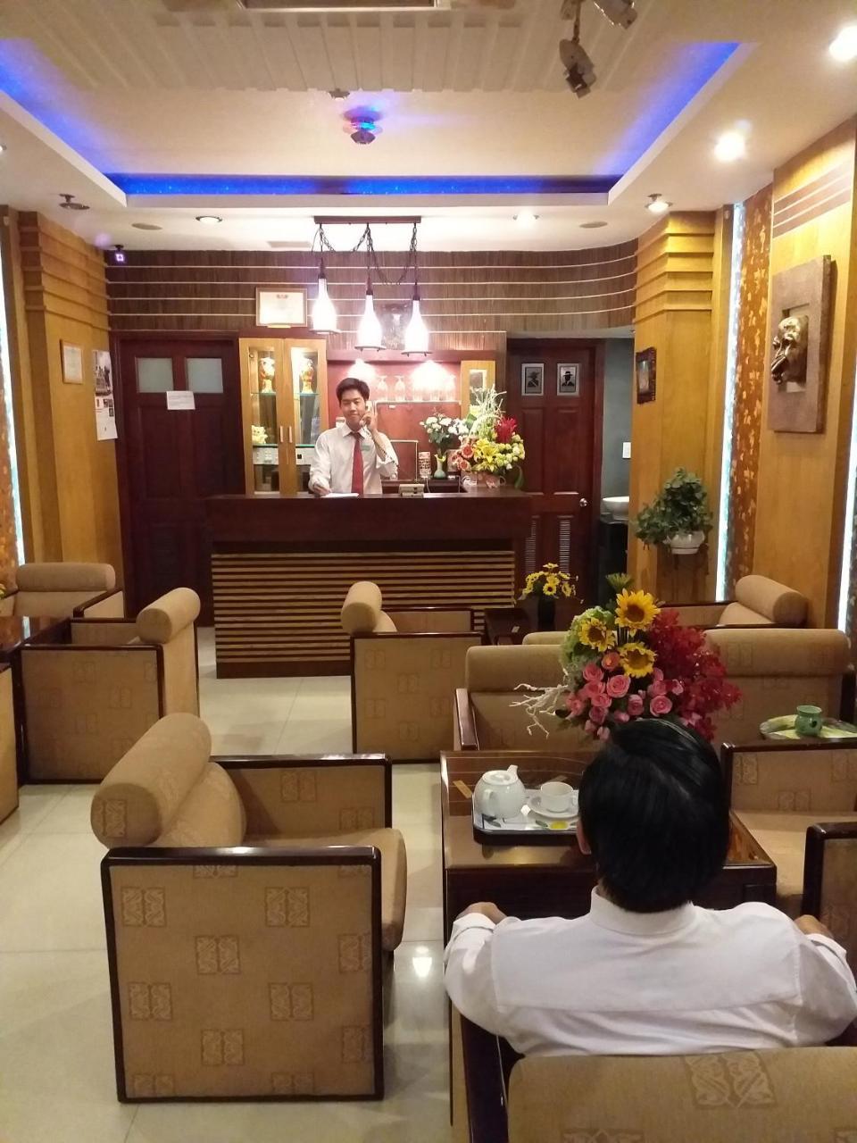 Hoang Vinh Hotel Thành Pho Ho Chí Minh Esterno foto